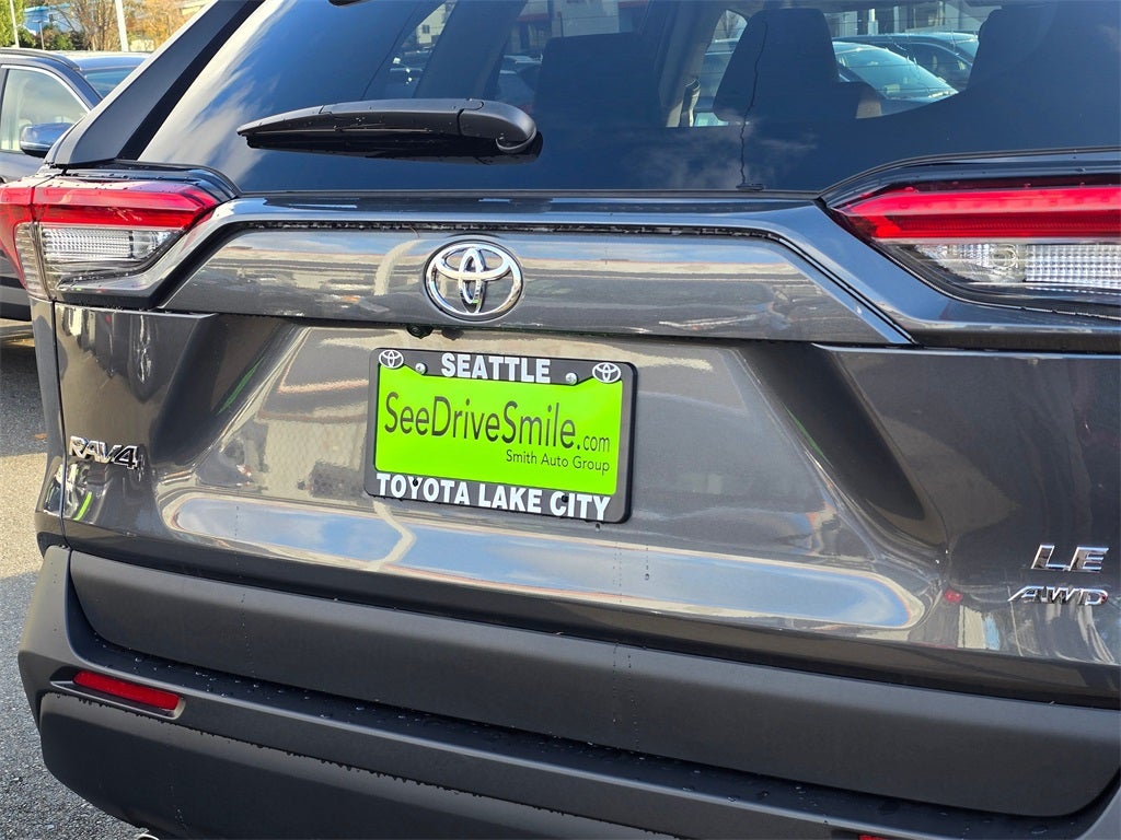 2025 Toyota RAV4 LE