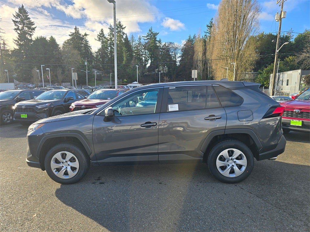 2025 Toyota RAV4 LE