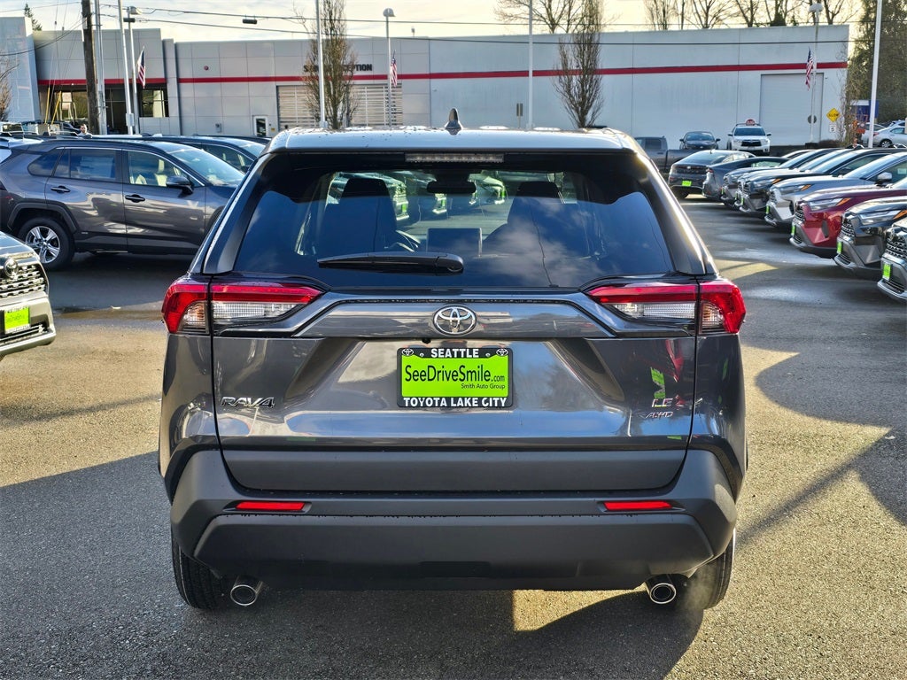 2025 Toyota RAV4 LE