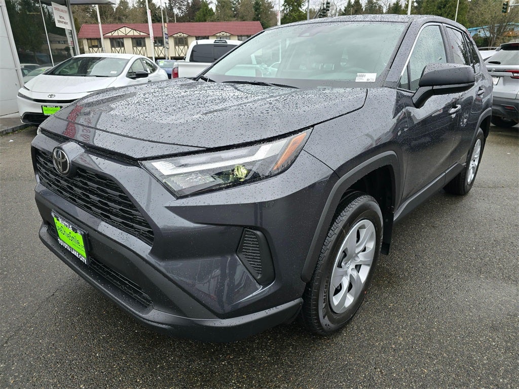 2025 Toyota RAV4 LE