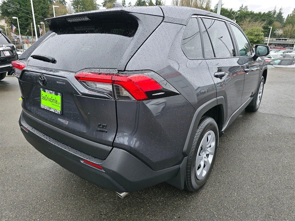 2025 Toyota RAV4 LE