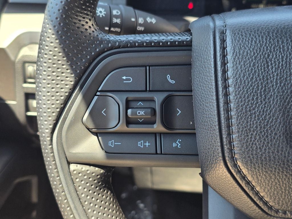 2026 Toyota Tacoma SR5 - Photo 29
