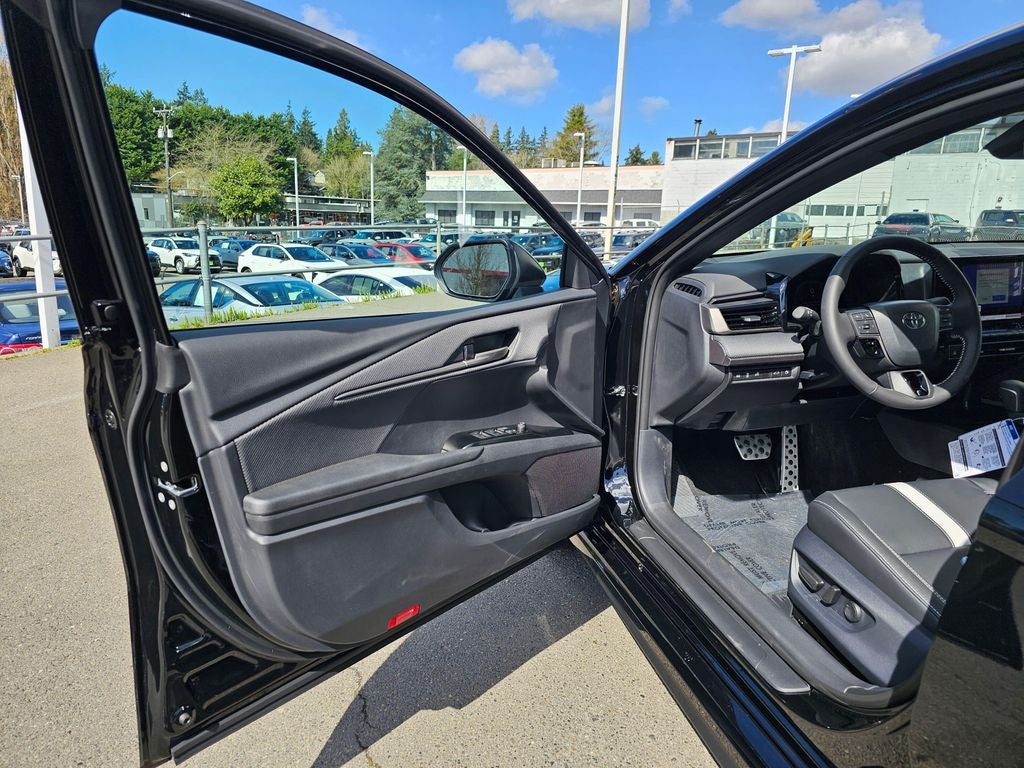 2026 Toyota Camry SE Nightshade