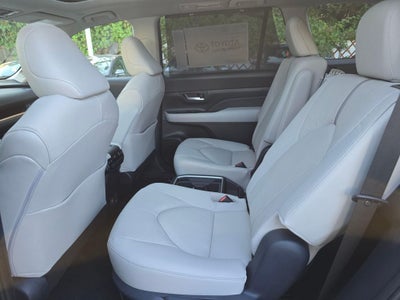 2026 Toyota Grand Highlander Platinum