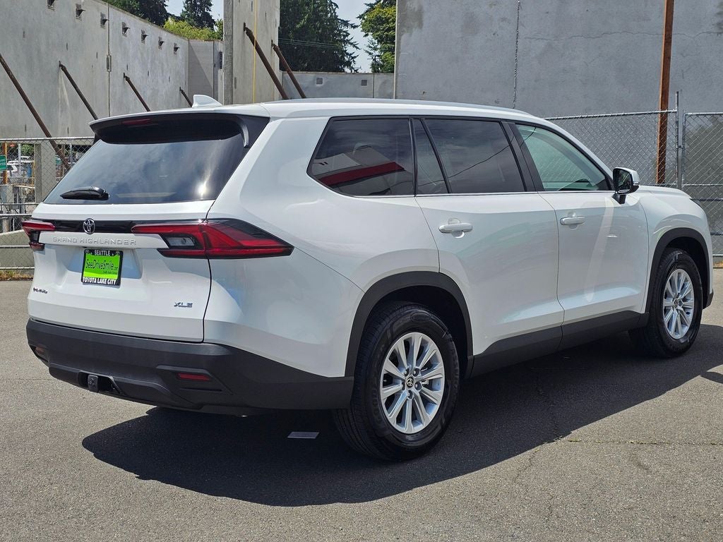 2026 Toyota Grand Highlander Hybrid XLE
