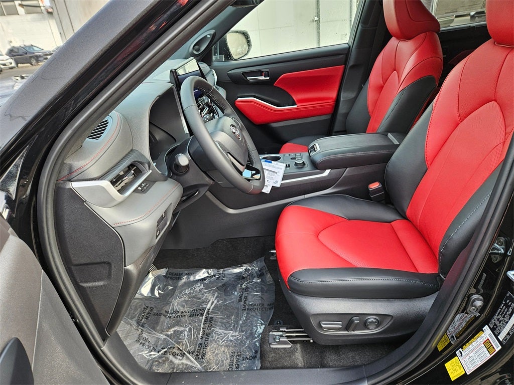 2025 Toyota Highlander XSE