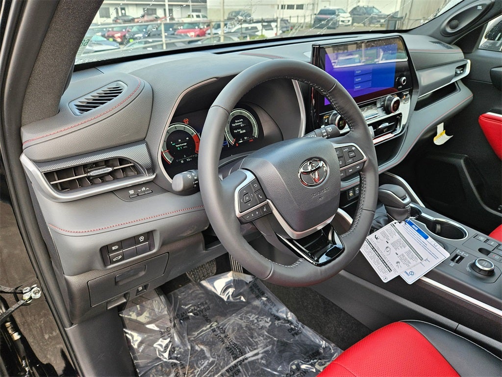 2025 Toyota Highlander XSE