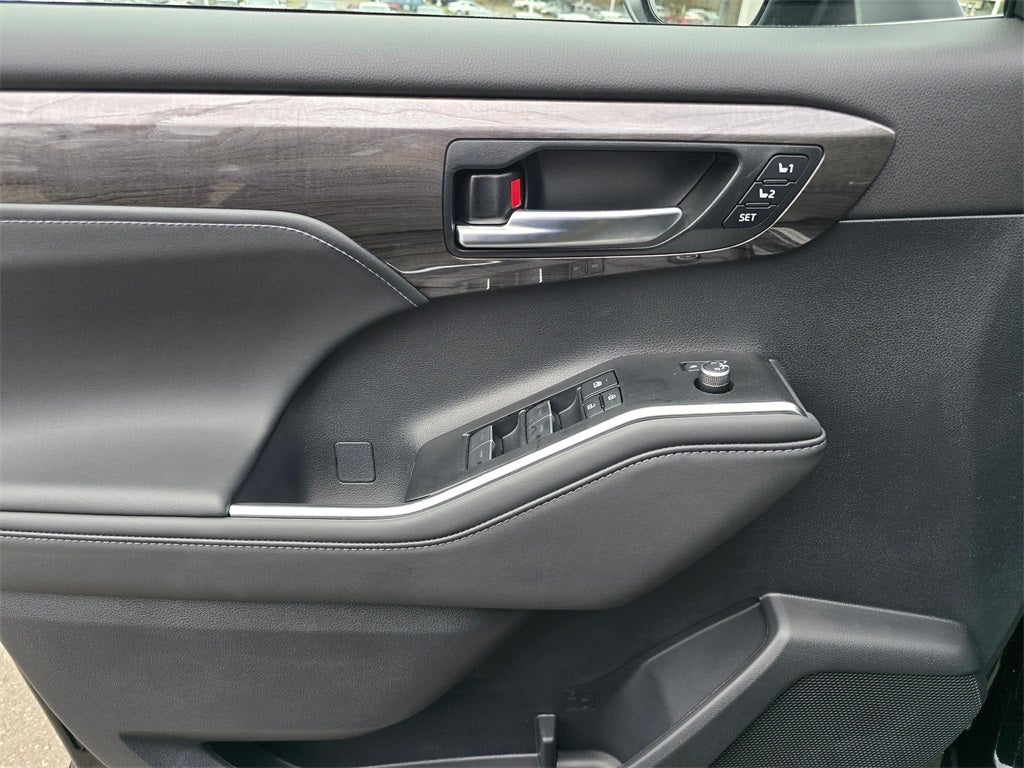 2026 Toyota Highlander Hybrid Hybrid Limited