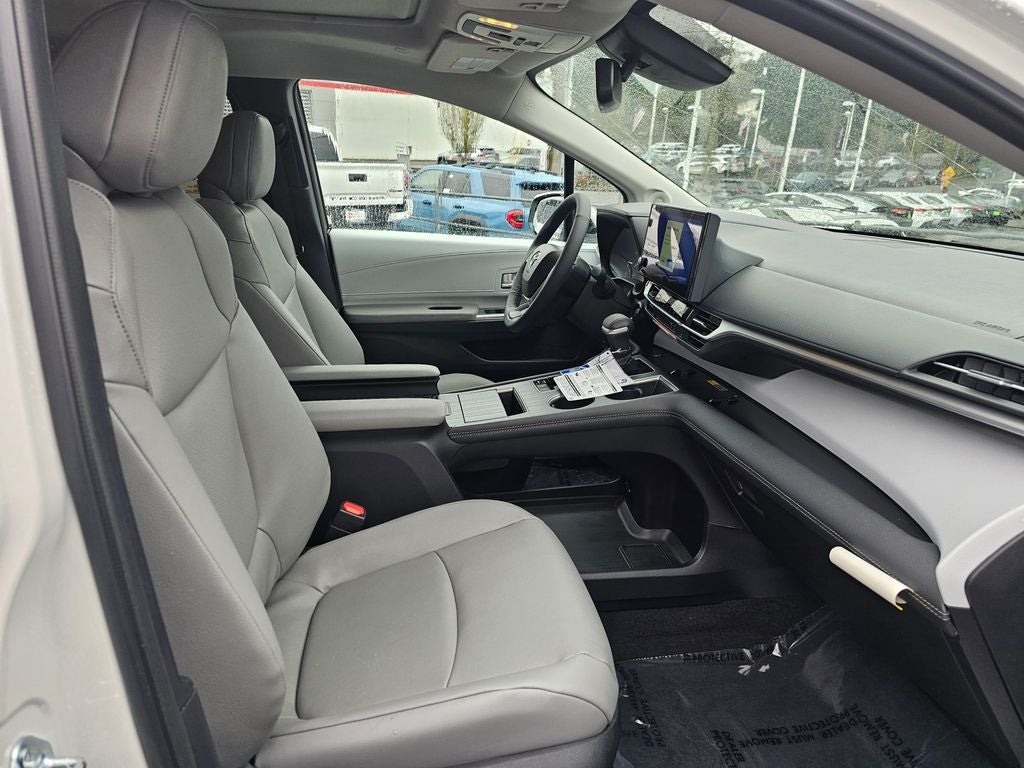 2026 Toyota Sienna XLE 7 Passenger