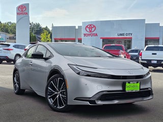2027 Toyota Prius L