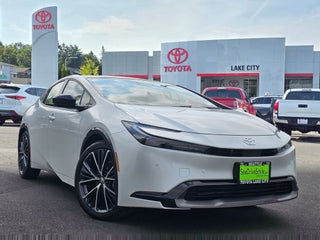 2027 Toyota Prius L