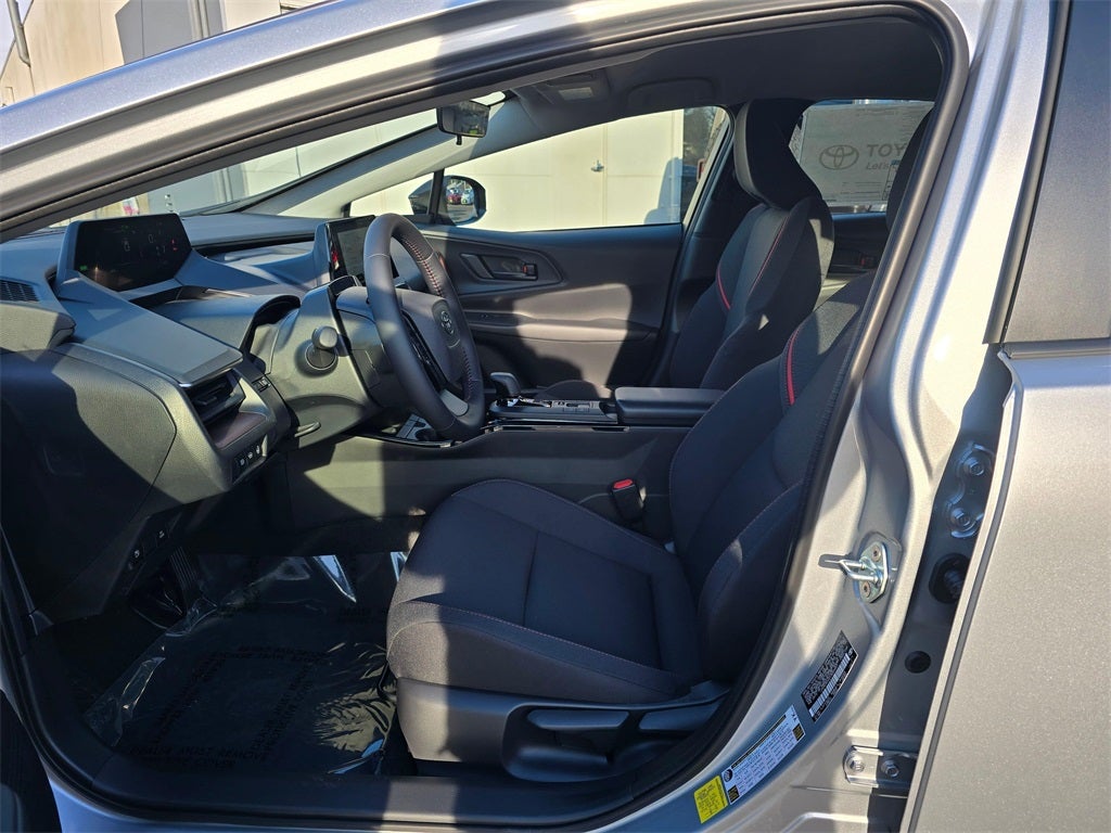 2026 Toyota Prius Plug-in Hybrid SE