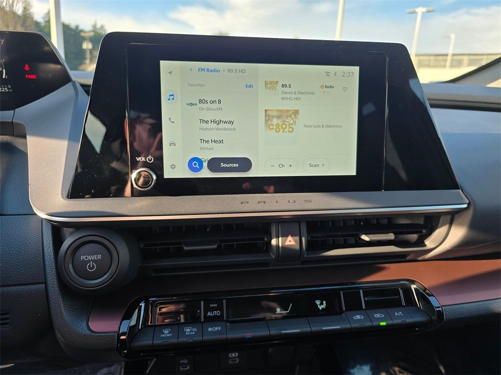 2026 Toyota Prius Plug-in Hybrid SE