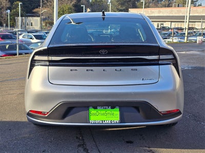 2026 Toyota Prius Plug-in Hybrid SE