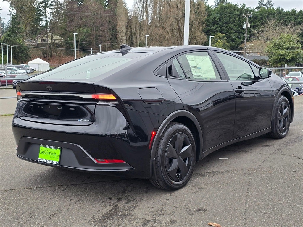 2026 Toyota Prius Plug-in Hybrid SE