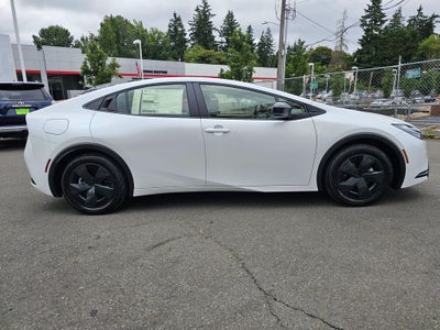 2026 Toyota Prius Plug-in Hybrid SE