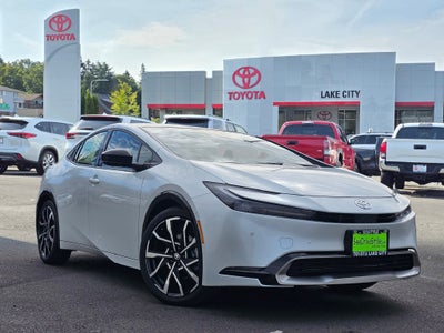 2027 Toyota Prius Plug-in Hybrid XSE Premium
