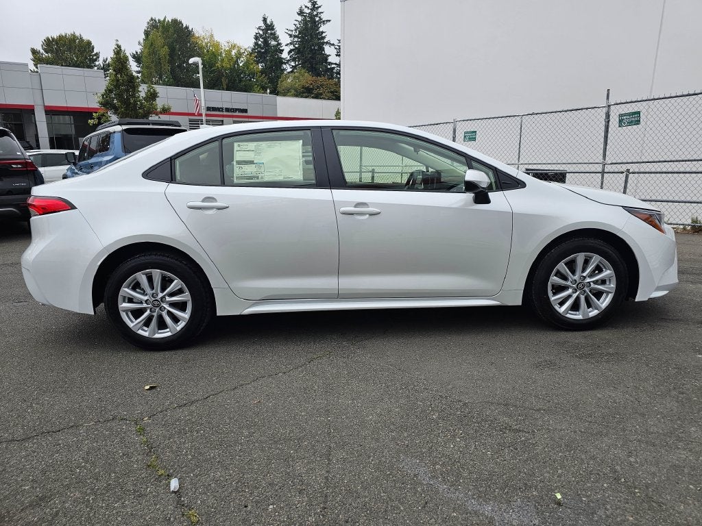 2027 Toyota Corolla LE