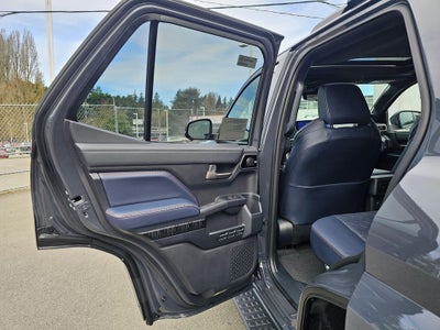 2026 Toyota 4Runner i-FORCE MAX Hybrid Platinum