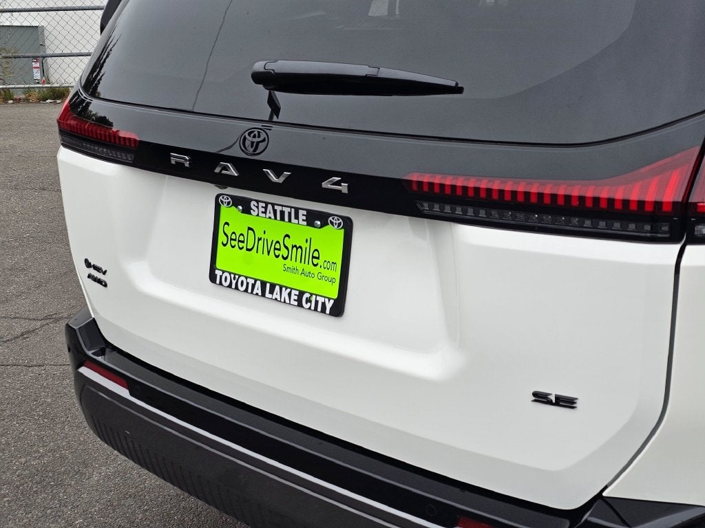 2026 Toyota RAV4 SE