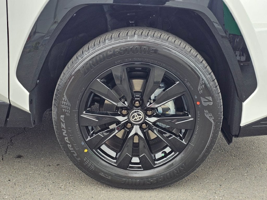 2026 Toyota RAV4 SE