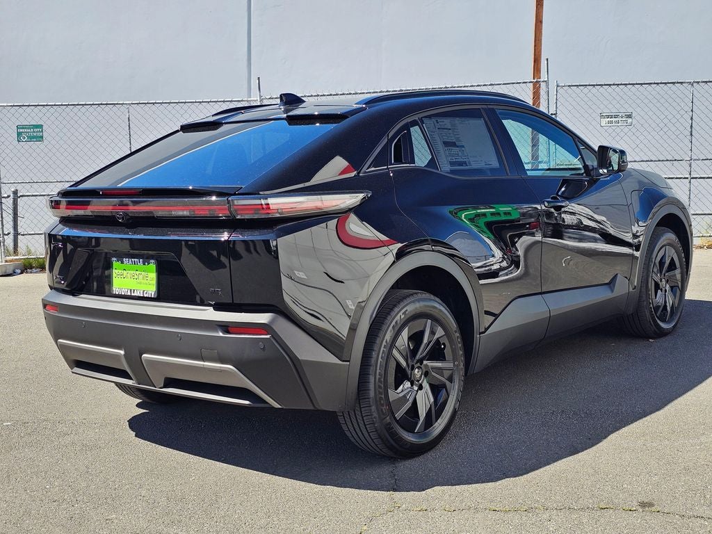 2026 Toyota C-HR SE