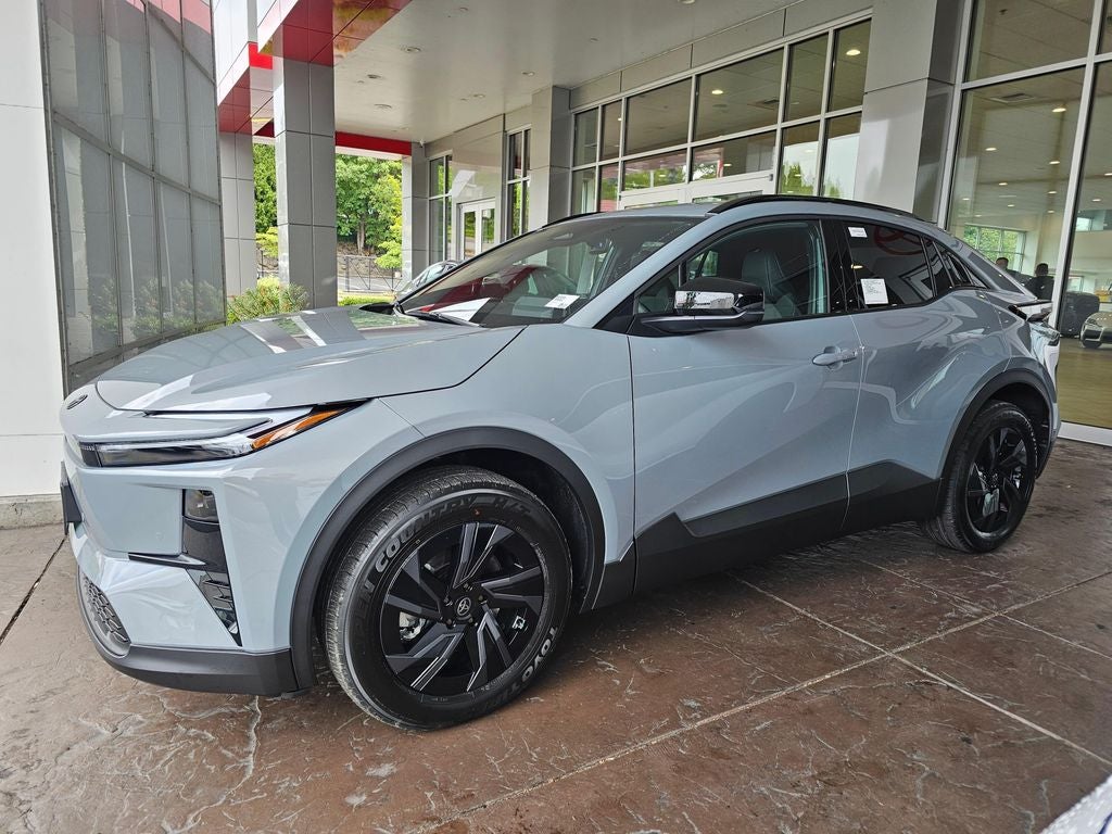 2026 Toyota C-HR SE