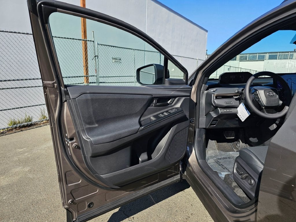2026 Toyota bZ Woodland bZ Woodland Premium