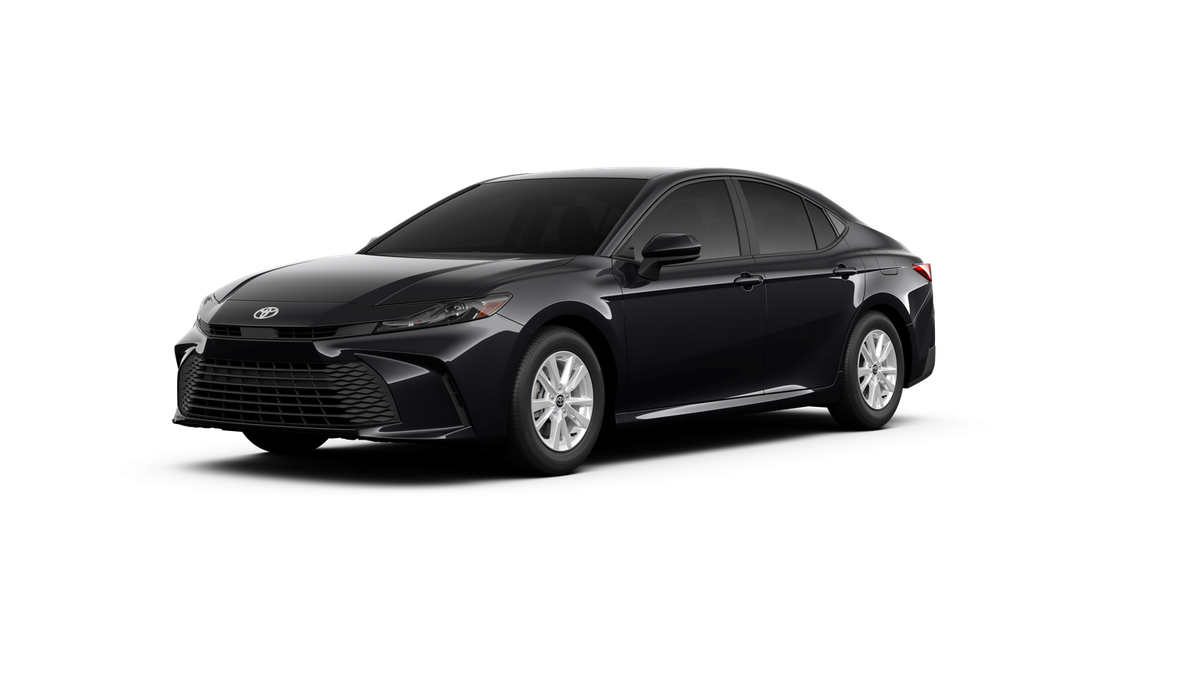 2026 Toyota Camry LE Hybrid's photo