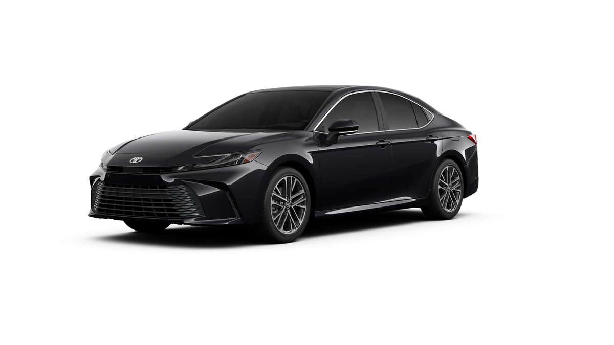 2026 Toyota Camry XLE AWD Hybrid's photo