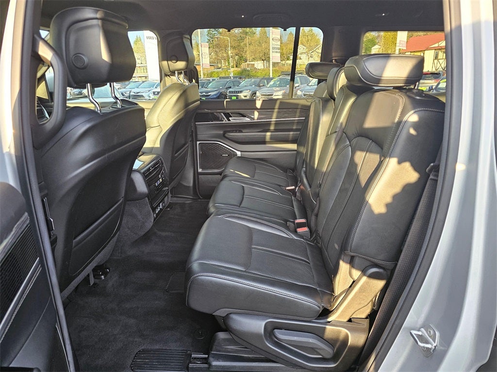 2022 Jeep Wagoneer Series III