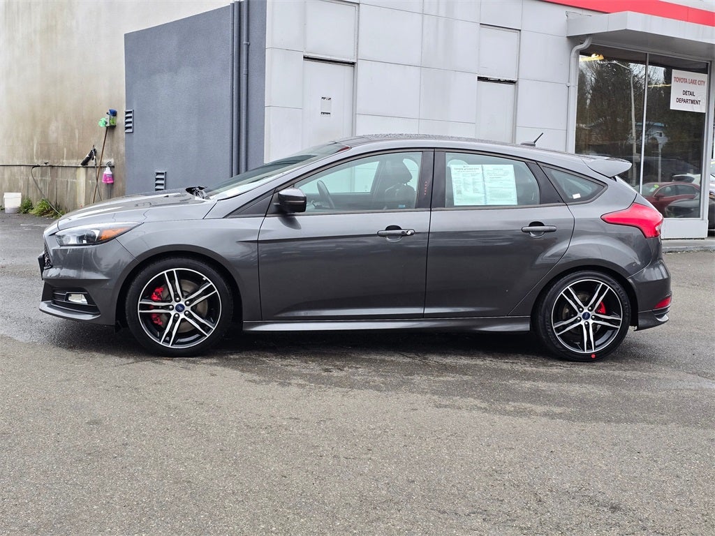 2017 Ford Focus ST ST2- 6-SPEED MANUAL TRANSMISSION