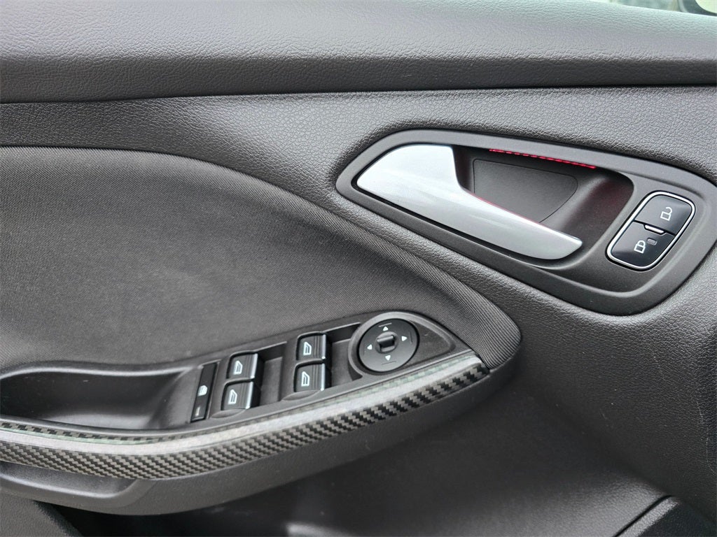 2017 Ford Focus ST ST2- 6-SPEED MANUAL TRANSMISSION