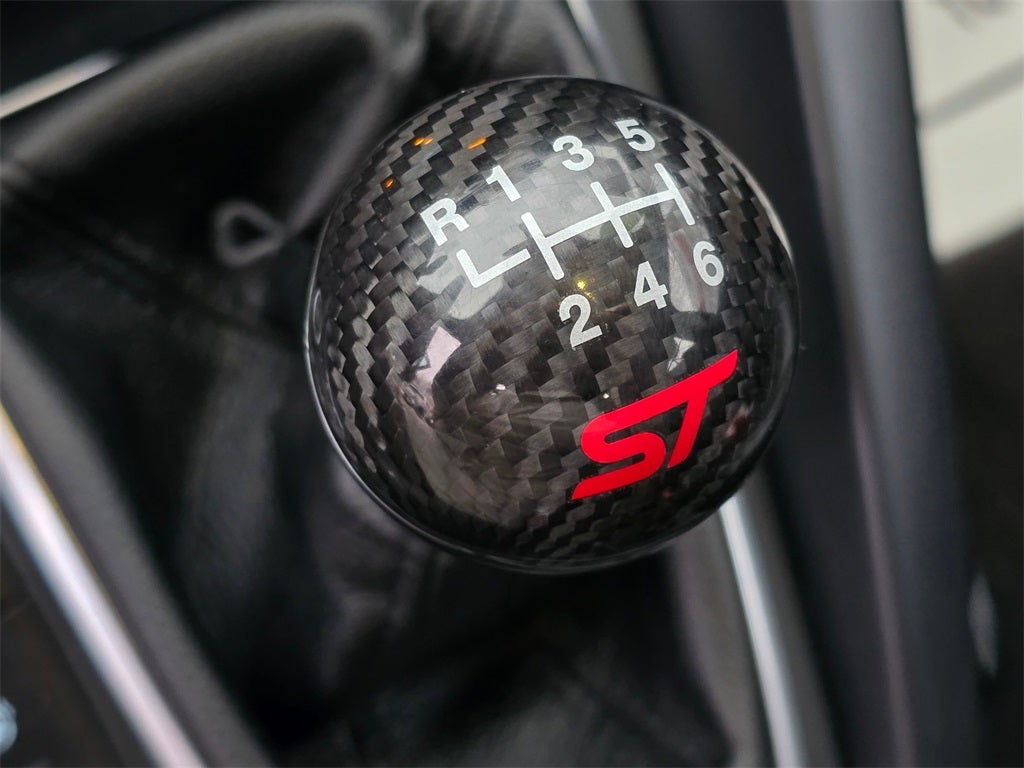 2017 Ford Focus ST ST2- 6-SPEED MANUAL TRANSMISSION