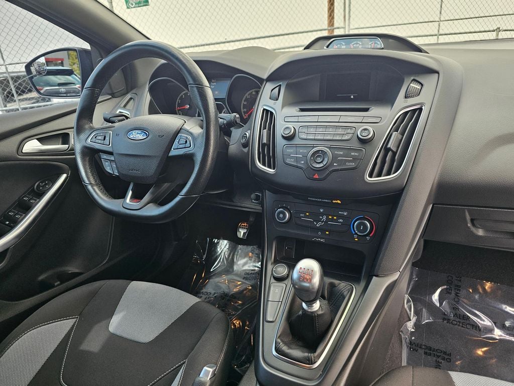 2016 Ford Focus ST -6-Speed Manual
