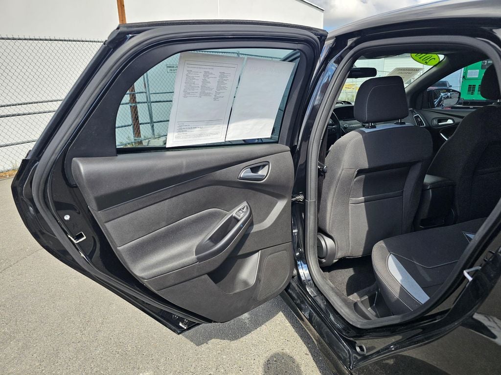 2016 Ford Focus ST -6-Speed Manual