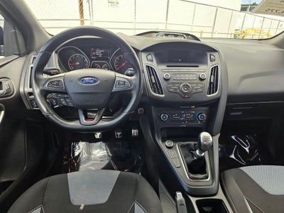 2016 Ford Focus ST -6-Speed Manual