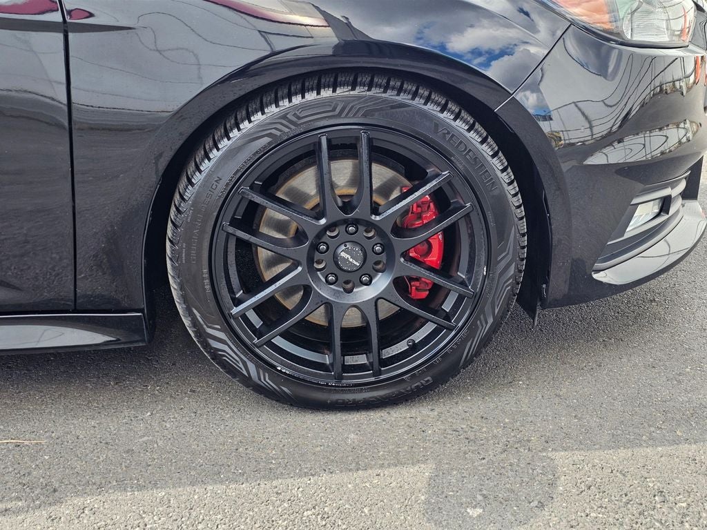 2016 Ford Focus ST -6-Speed Manual