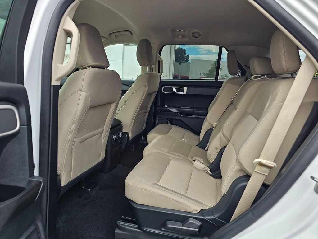 2021 Ford Explorer Base
