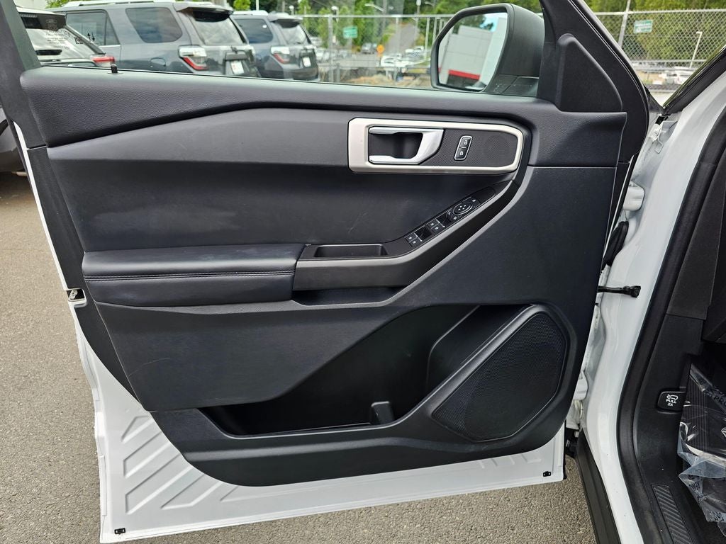 2021 Ford Explorer Base