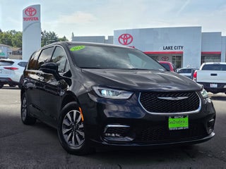 2024 Chrysler Pacifica Hybrid Select