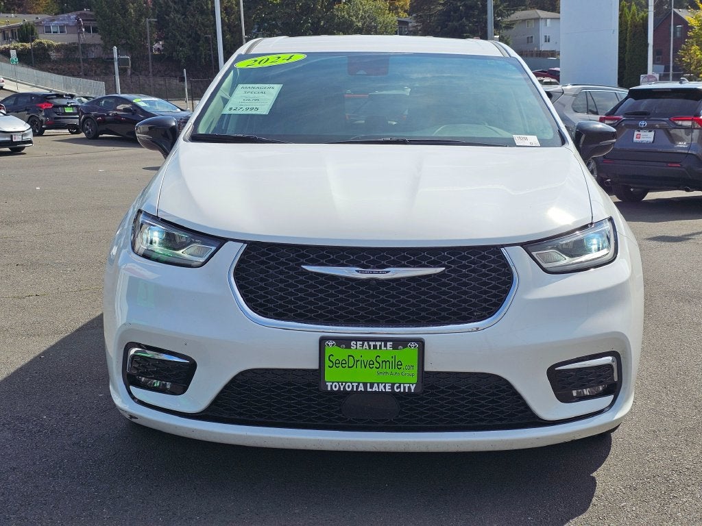 2024 Chrysler Pacifica Hybrid Select S Appearance