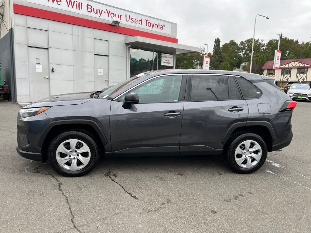 2024 Toyota RAV4 LE -AWD