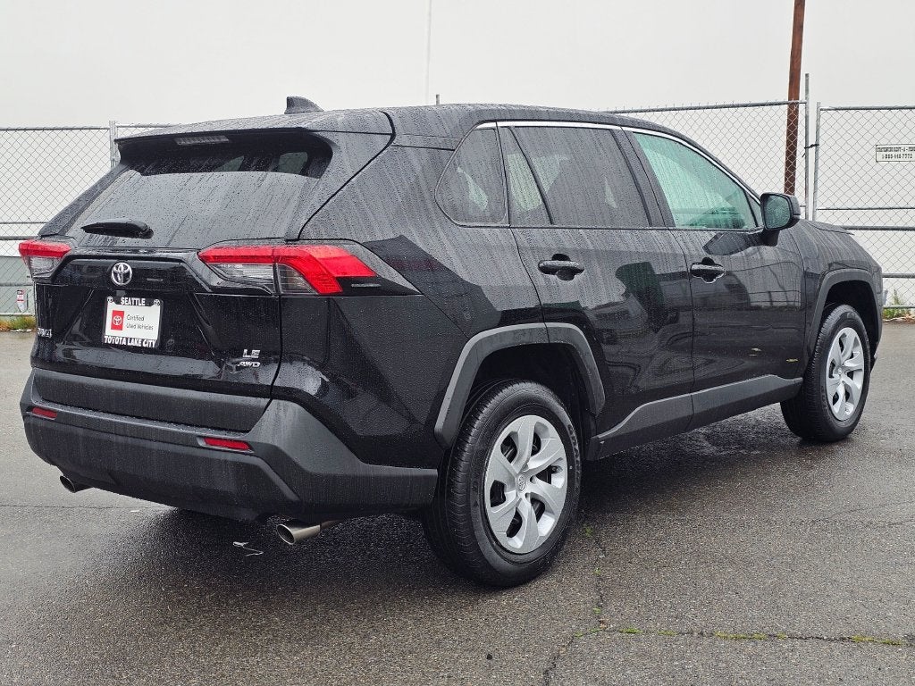 2025 Toyota RAV4 LE