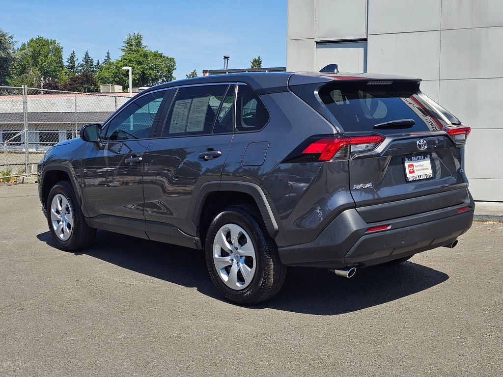 2025 Toyota RAV4 LE