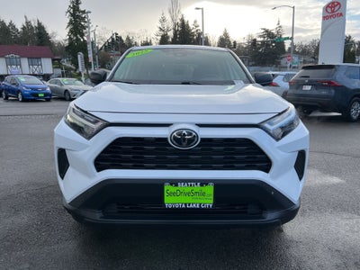 2025 Toyota RAV4 LE