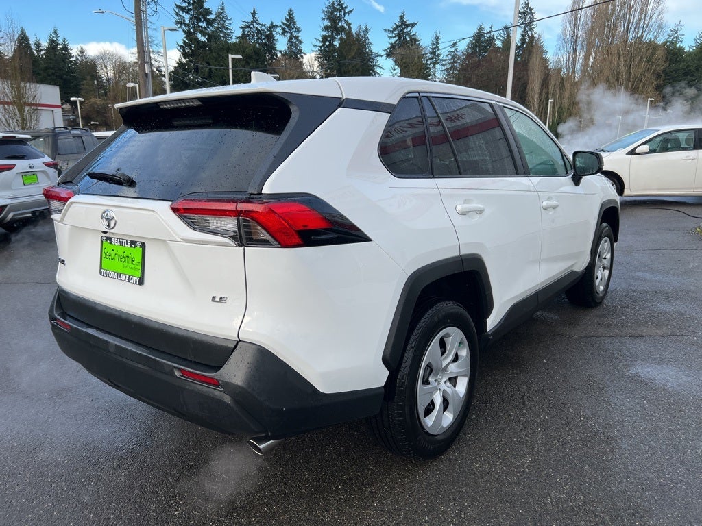 2025 Toyota RAV4 LE