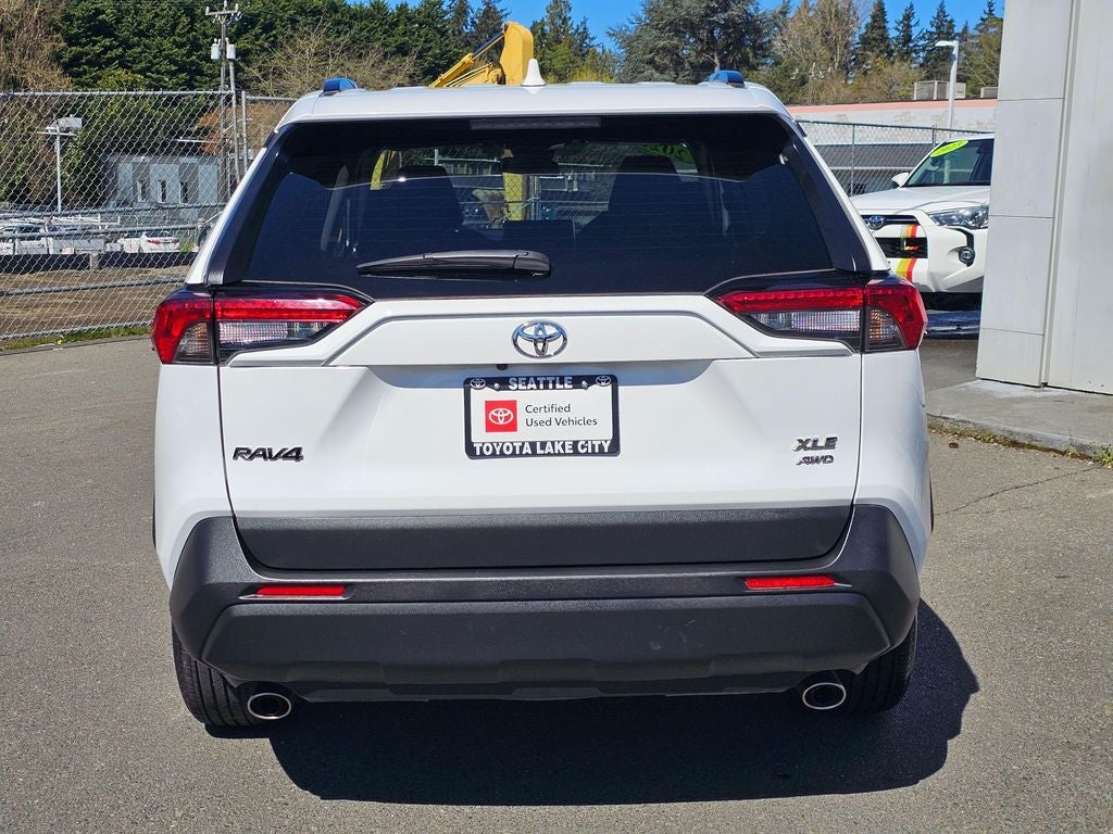 2025 Toyota RAV4 XLE