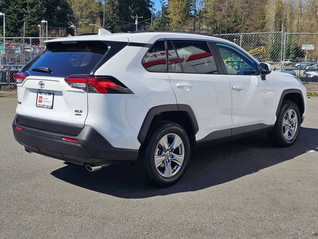 2025 Toyota RAV4 XLE