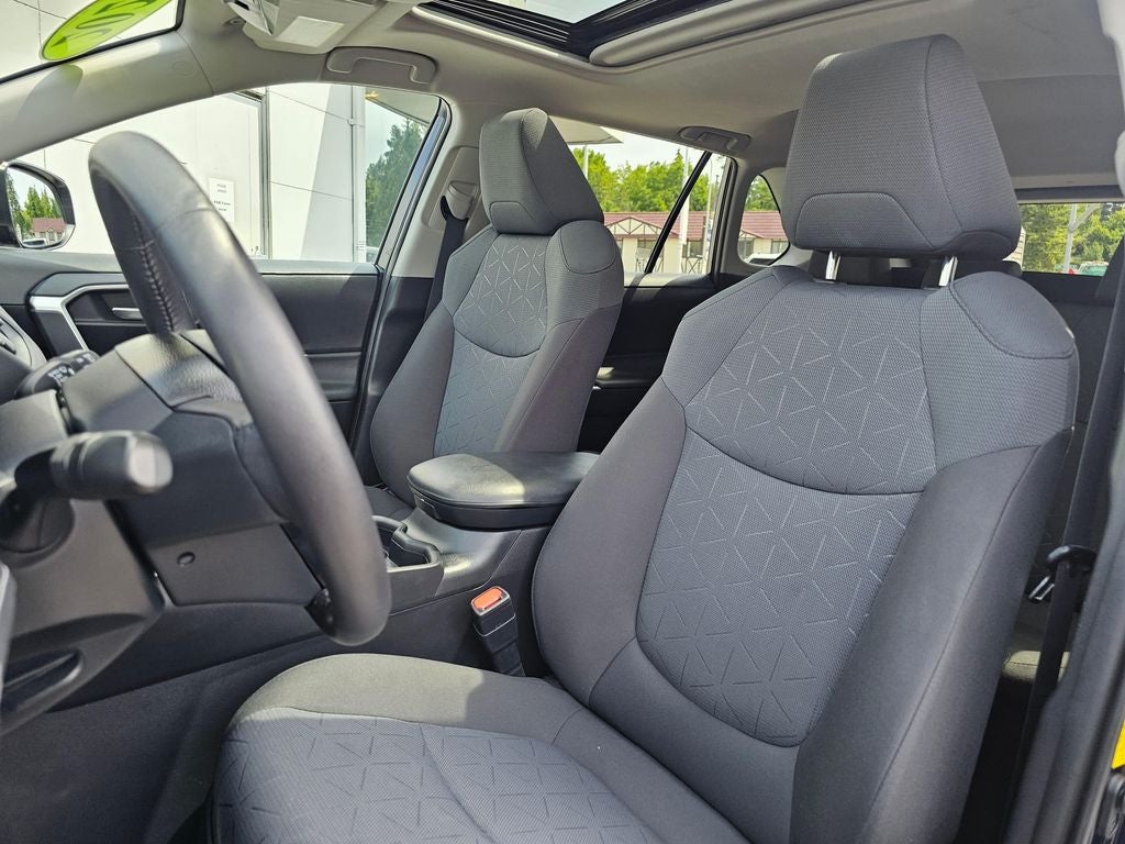 2020 Toyota RAV4 Hybrid XLE -AWD SUV
